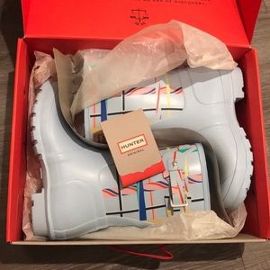 NIB HUNTER BOOTS